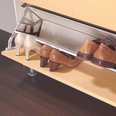 Folding shoe shelf