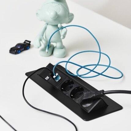 Axessline QuickBox, 3 gniazda zasilania + 2 porty USB 1 Axessline QuickBox, 3 gniazda zasilania + 2 porty USB 1