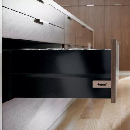 "Blum Tandembox Intivo" drawer with Boxcap, H-224 mm "Blum Tandembox Intivo" drawer with Boxcap, H-224 mm
