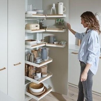 Pull-out shelf system for high cabinets "PLENO MAXI PLUS"