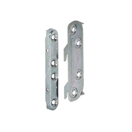 Bed fitting with cranked hook-in part and striking plate