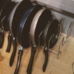 Set of frying pans (3 pcs) holders