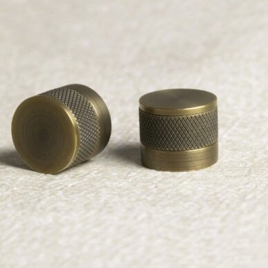 Rokturis Knurled button solid 1