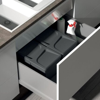 Bin sets for 600 mm drawer width Bin sets for 600 mm drawer width