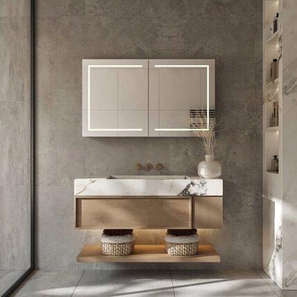 Heated mirror cabinet 1000C